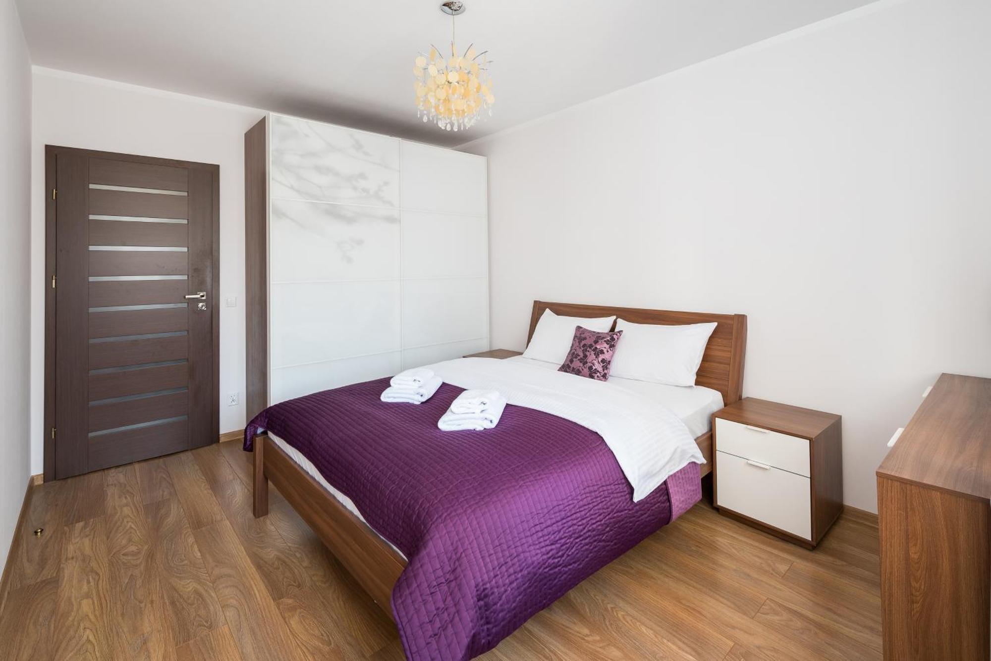 Apartment Wola Radziwie Homely