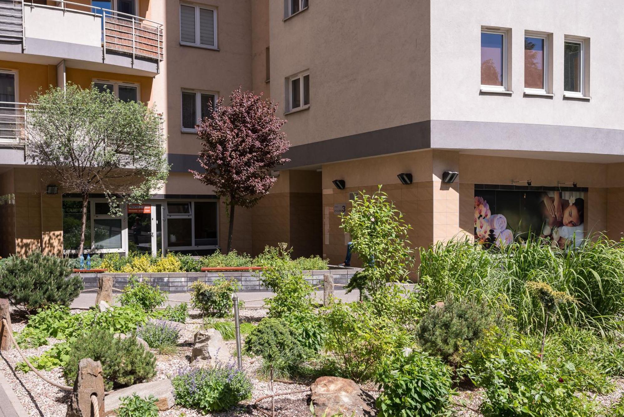 Wola Radziwie Homely Apartament Warszawa